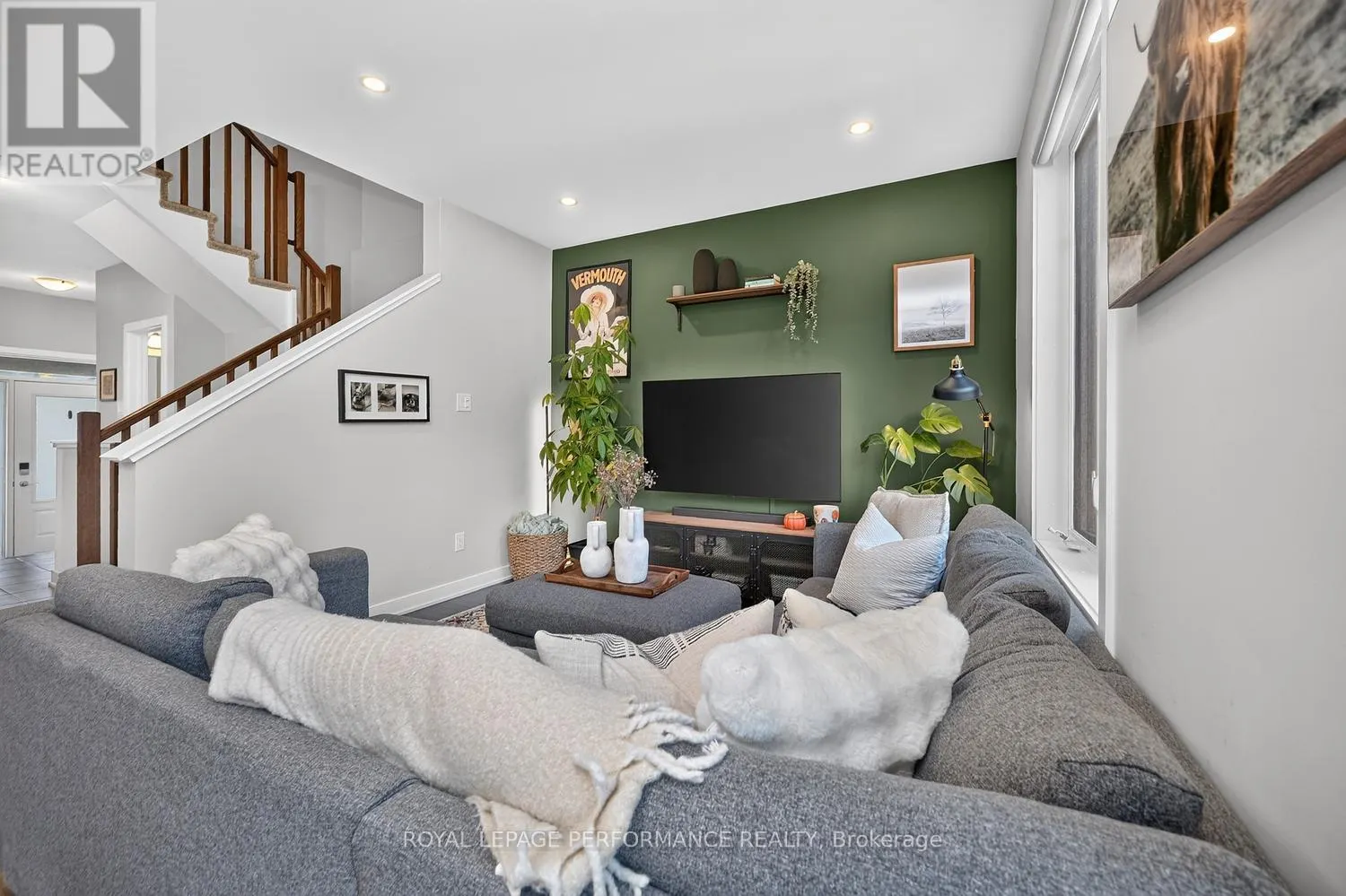 1016 KIJIK CRESCENT