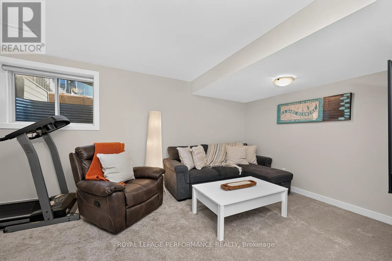 1016 KIJIK CRESCENT