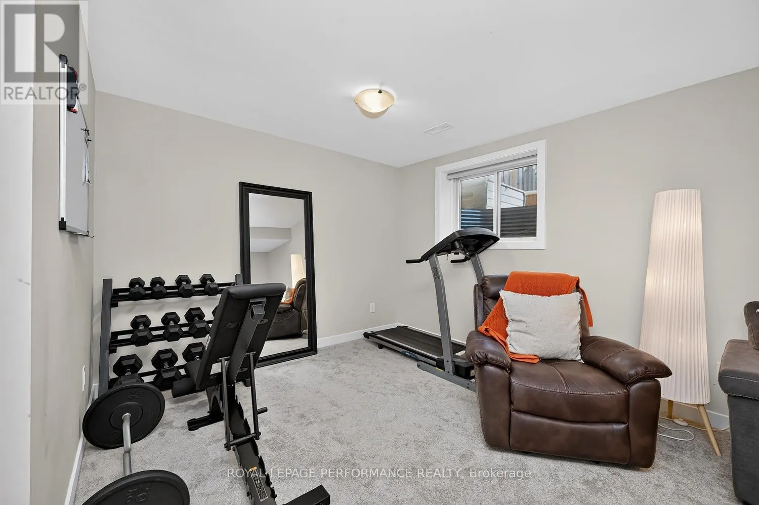 1016 KIJIK CRESCENT