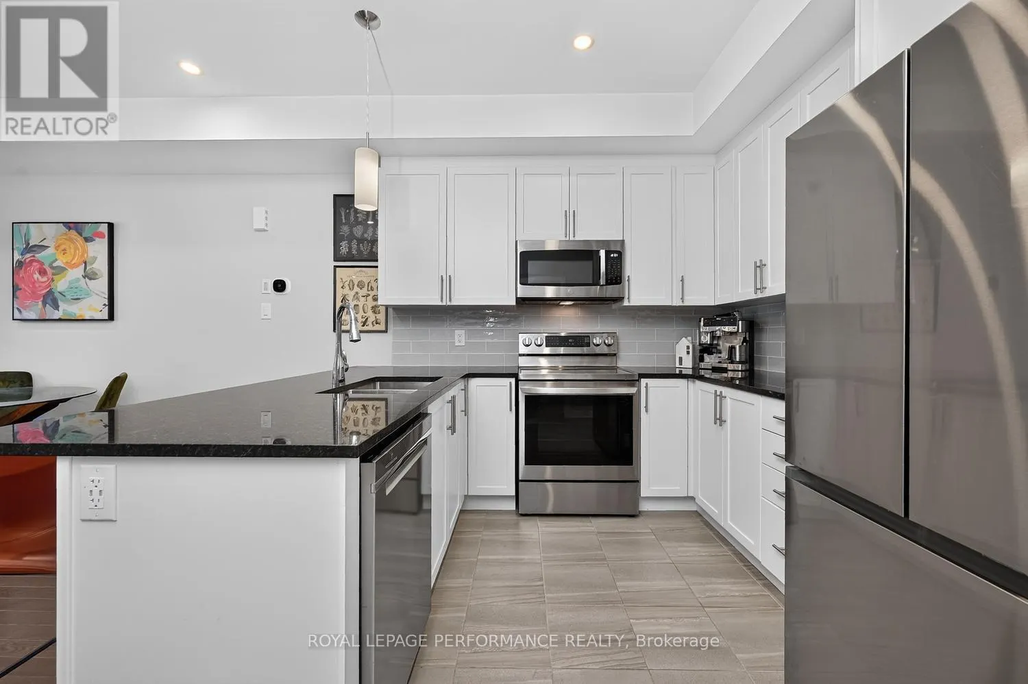 1016 KIJIK CRESCENT