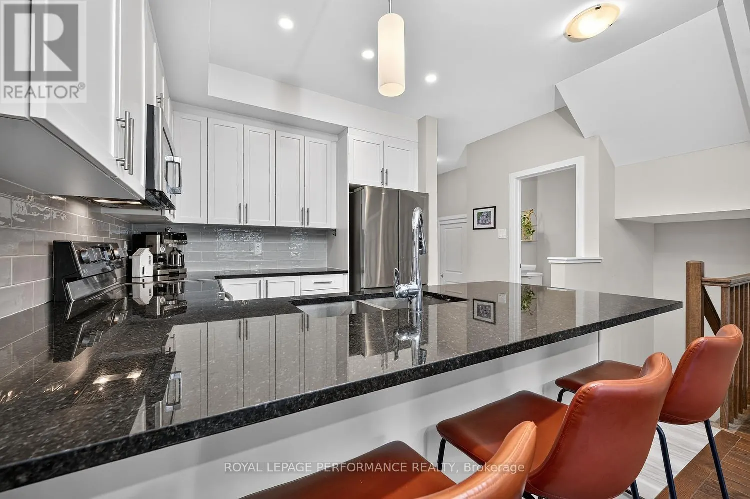 1016 KIJIK CRESCENT