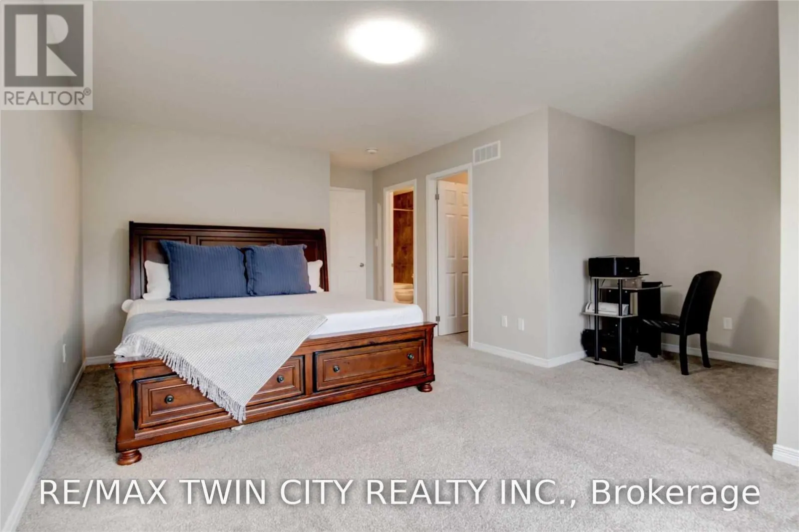 107 - 135 HARDCASTLE DRIVE