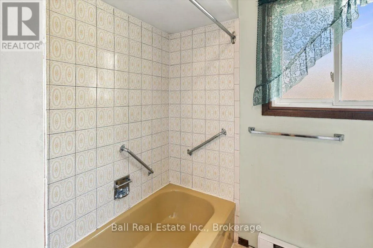 543 EAST TOWNLINE ROAD