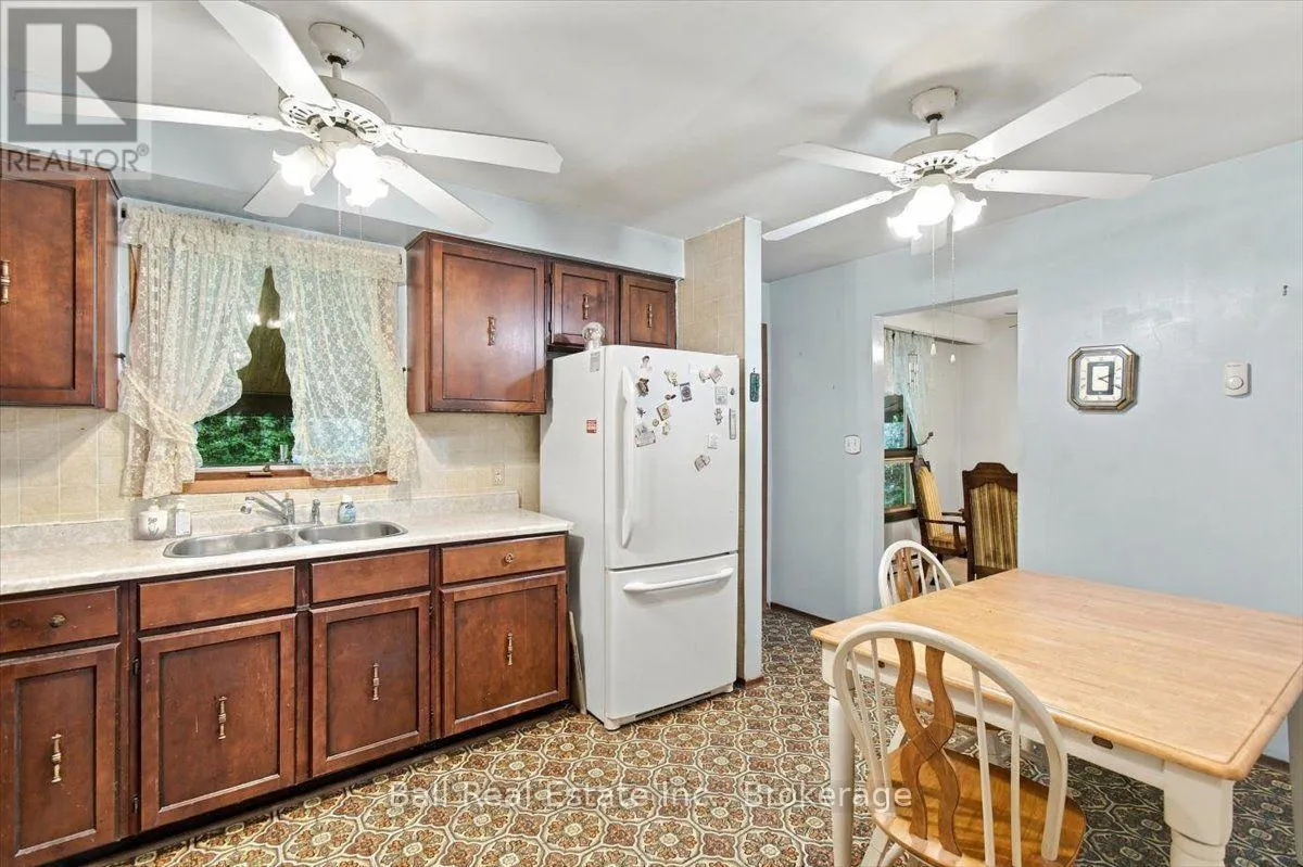 543 EAST TOWNLINE ROAD