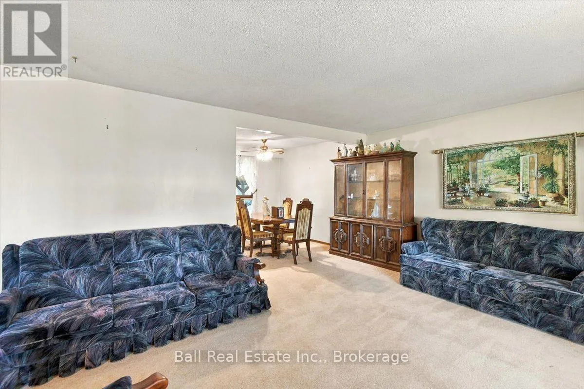 543 EAST TOWNLINE ROAD