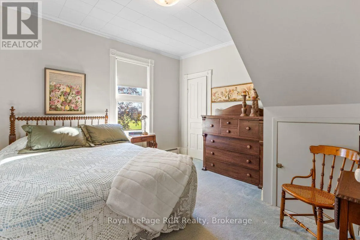235 CONCESSION 8 ROAD W