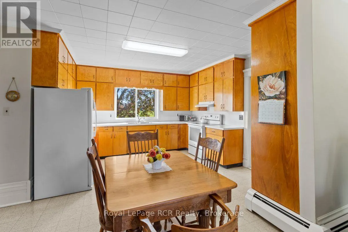 235 CONCESSION 8 ROAD W