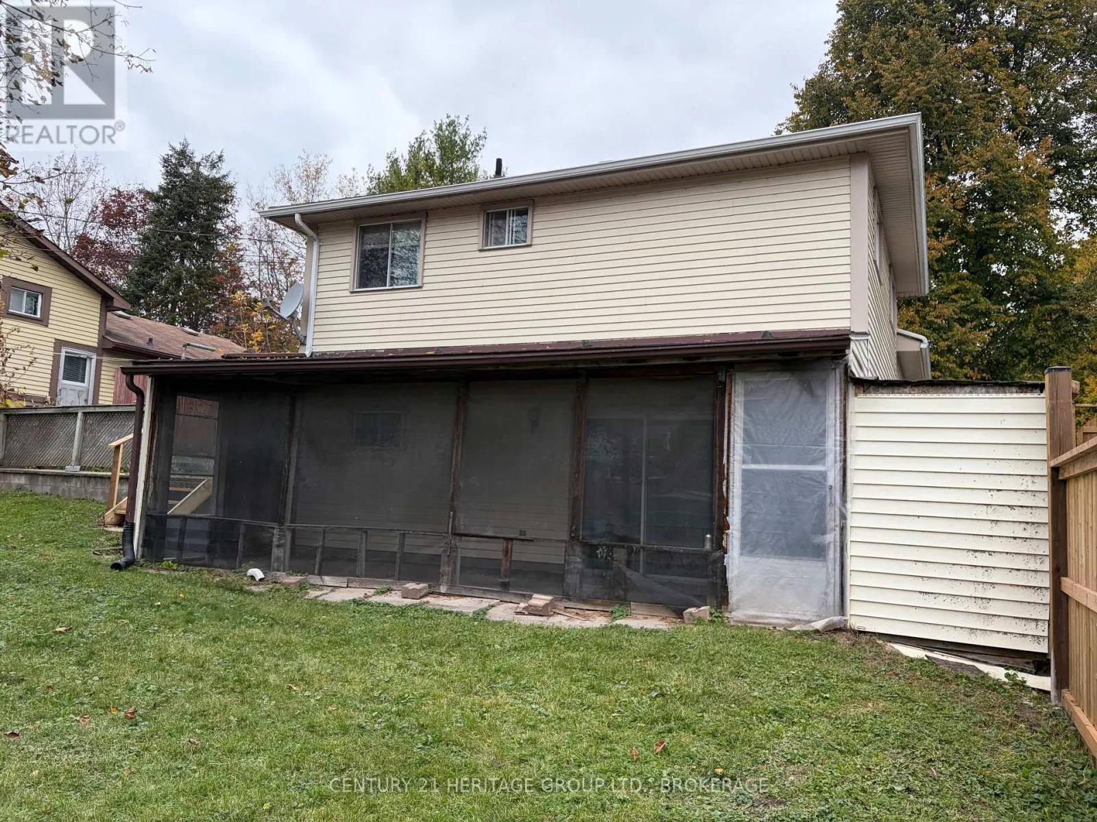 150 DAUPHIN AVENUE