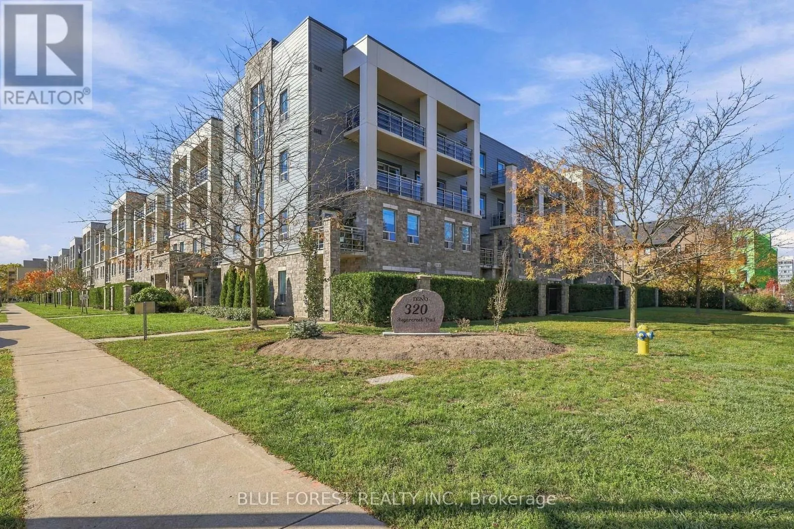 205 - 320 SUGARCREEK TRAIL #205