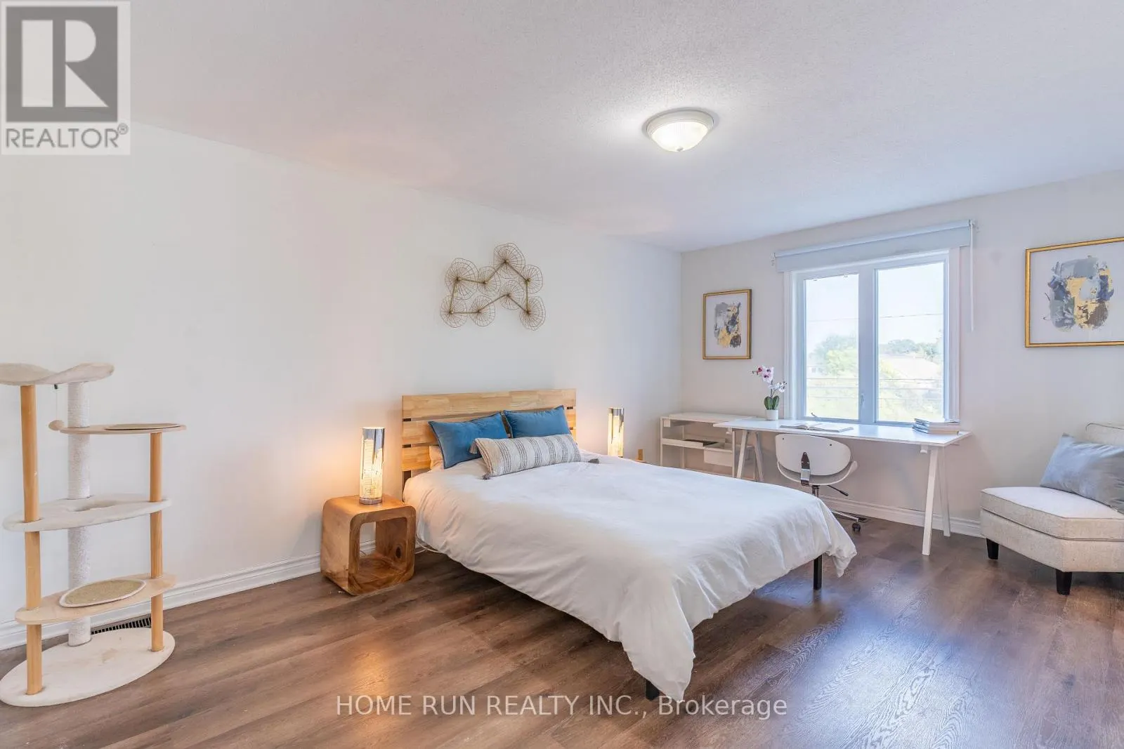 355 RIVERSEDGE CRESCENT