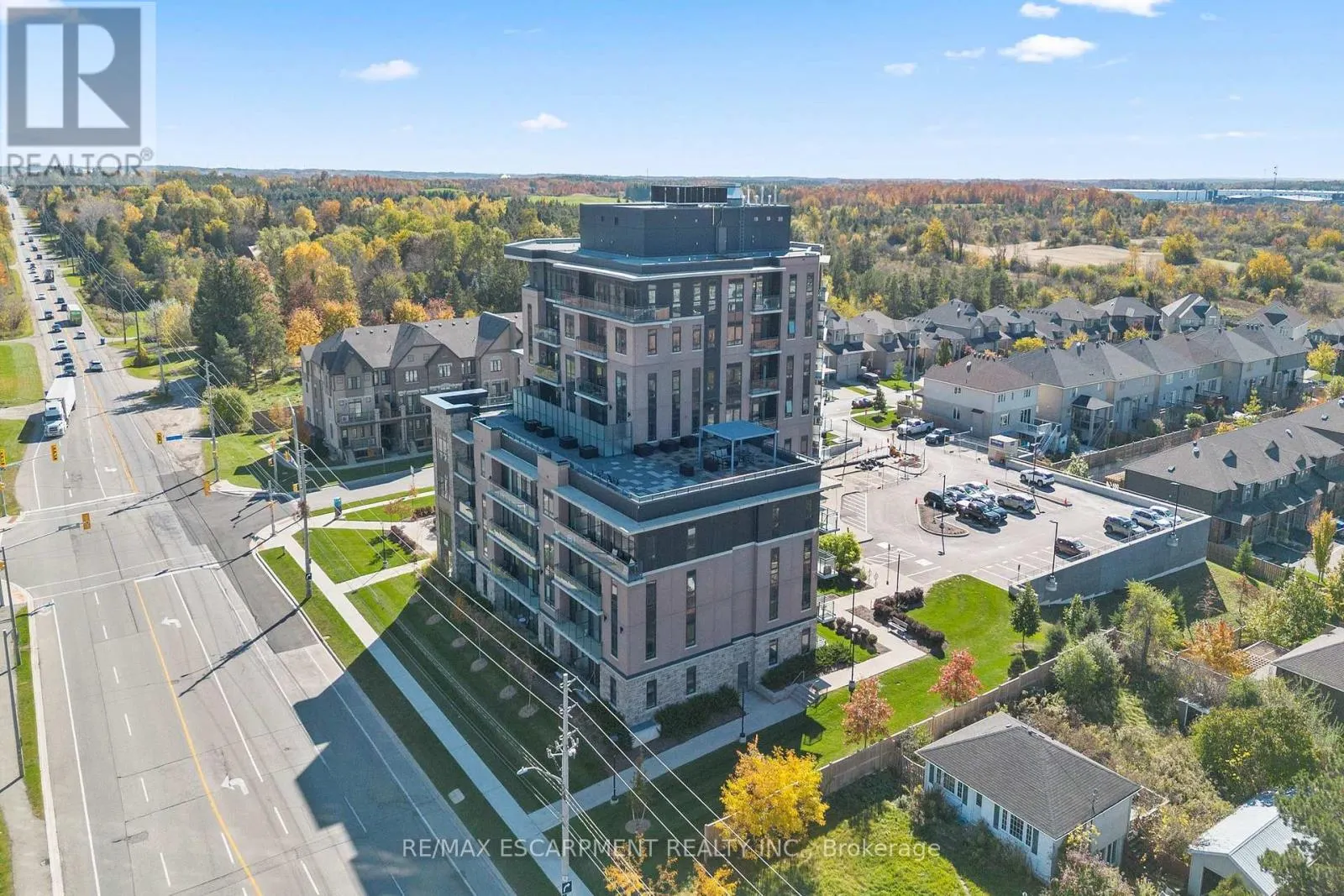 111 - 332 GOSLING GARDENS