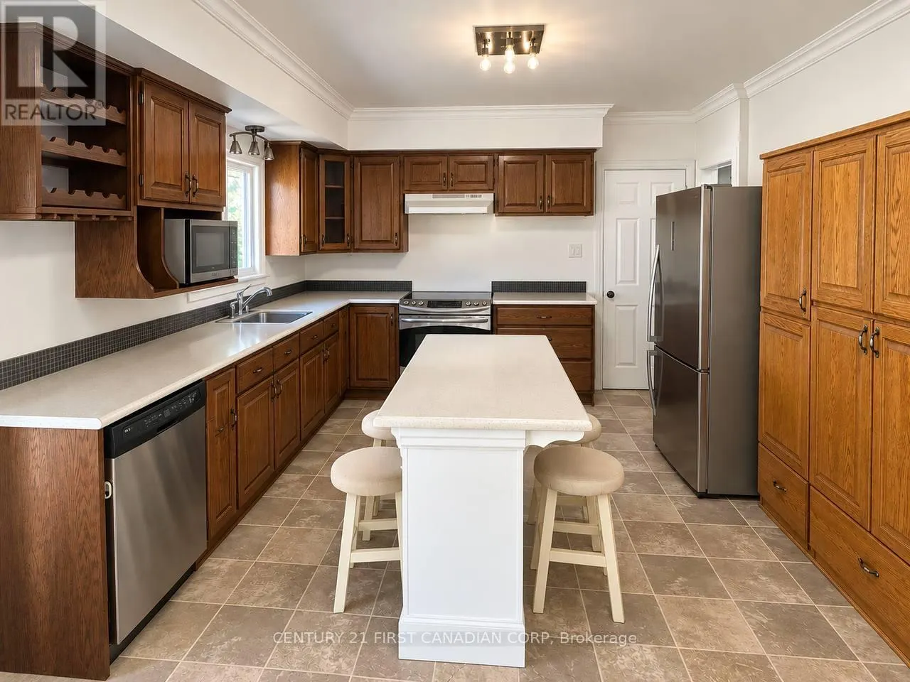 509 REGAL COURT