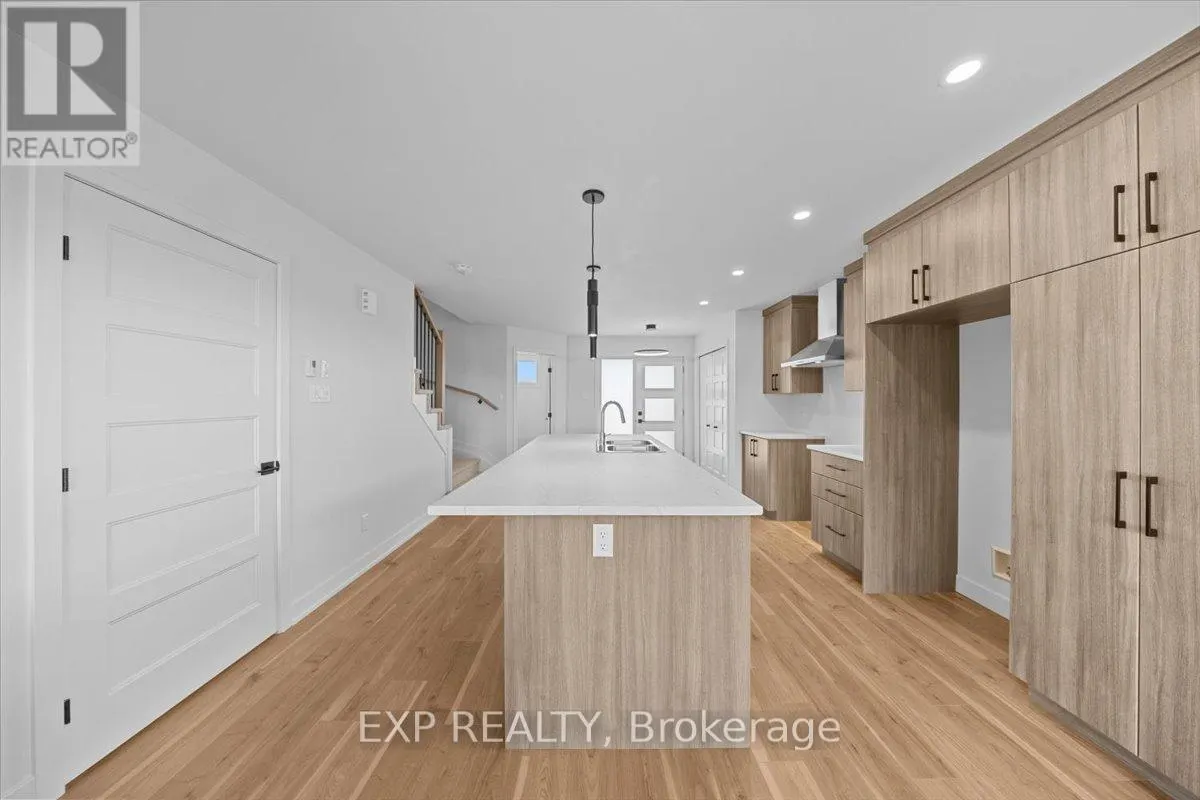 231 CARPE STREET