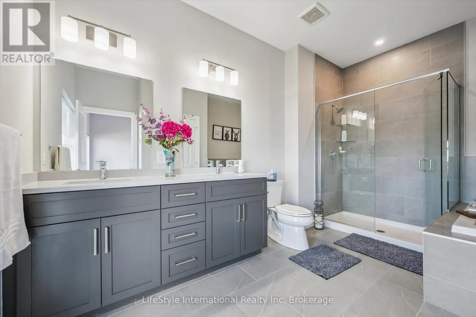 1402 - 1880 GORDON STREET #1402