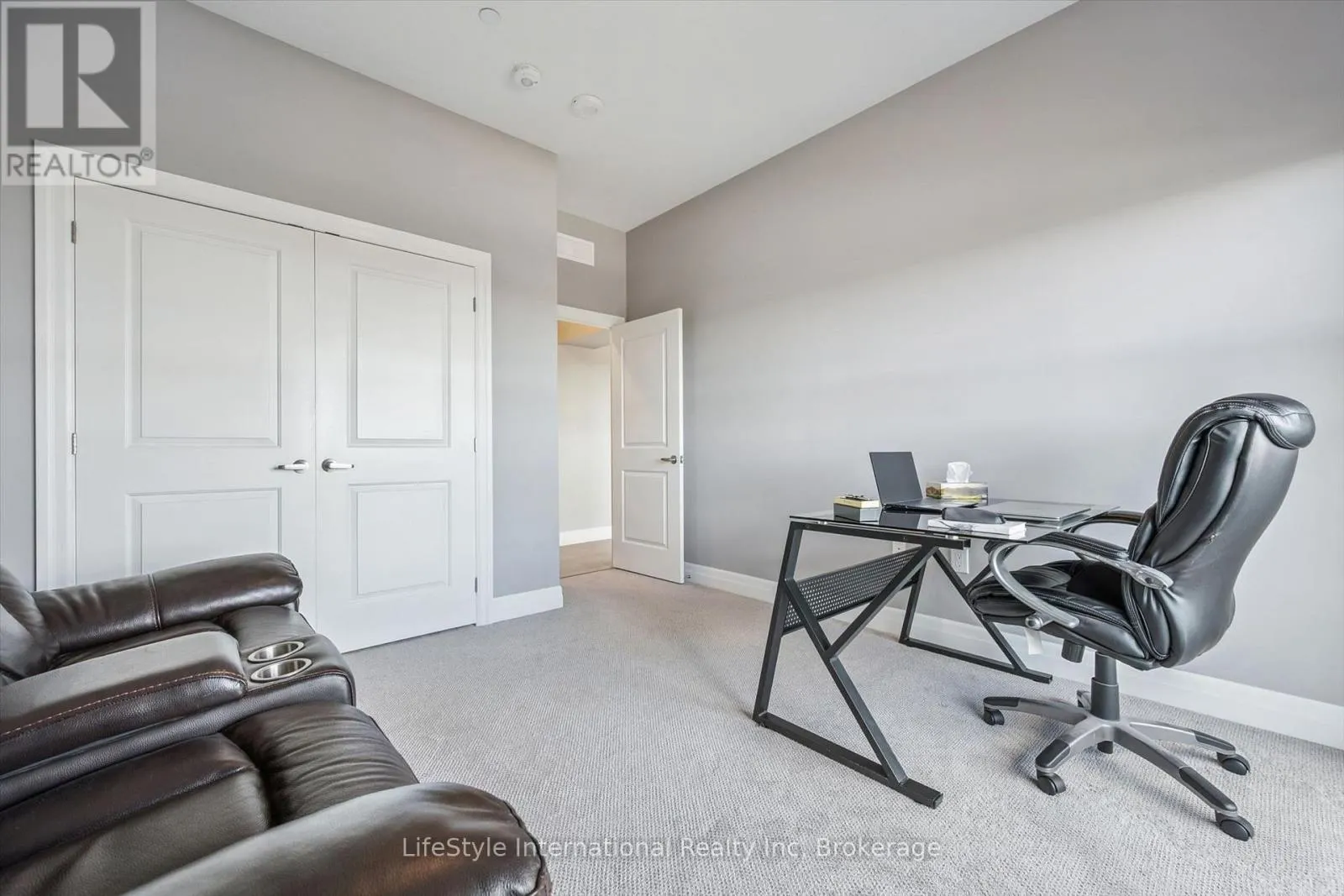 1402 - 1880 GORDON STREET #1402