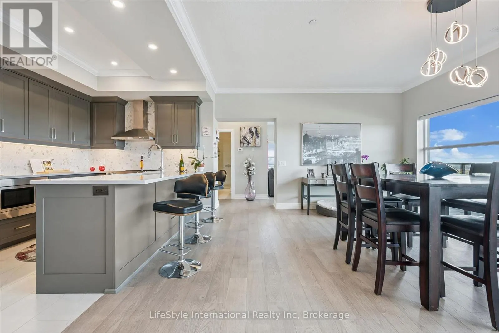 1402 - 1880 GORDON STREET #1402