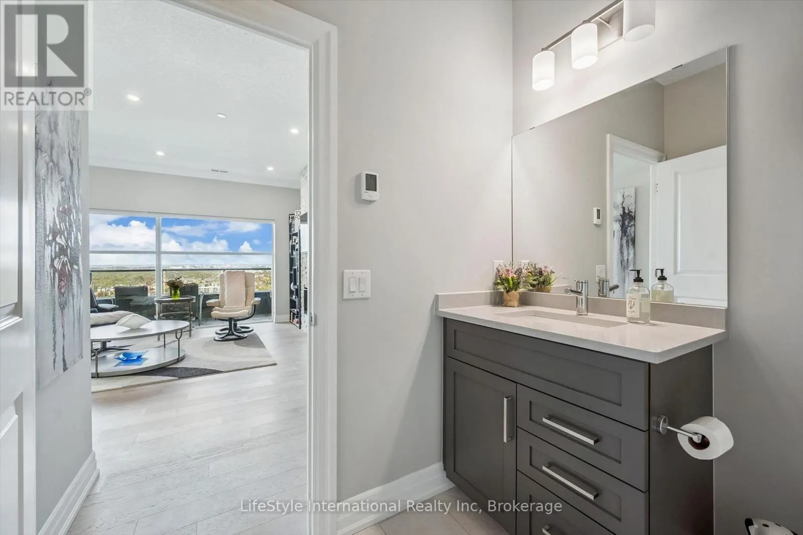 1402 - 1880 GORDON STREET #1402