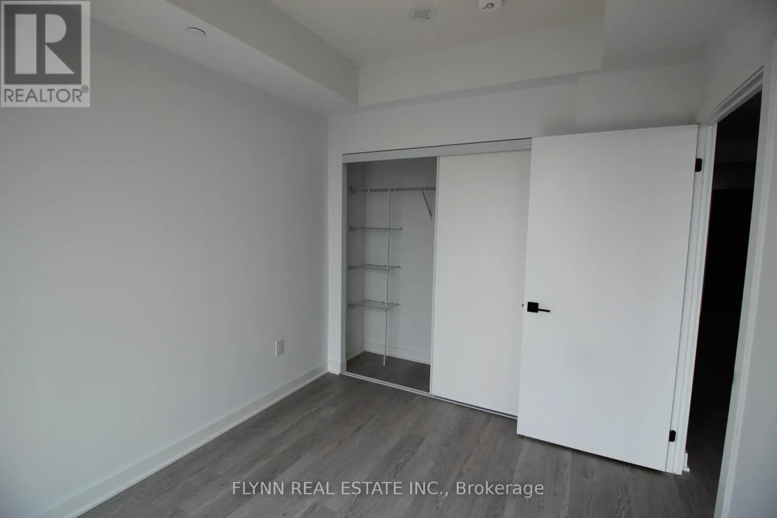 1518 - 2782 BARTON STREET E