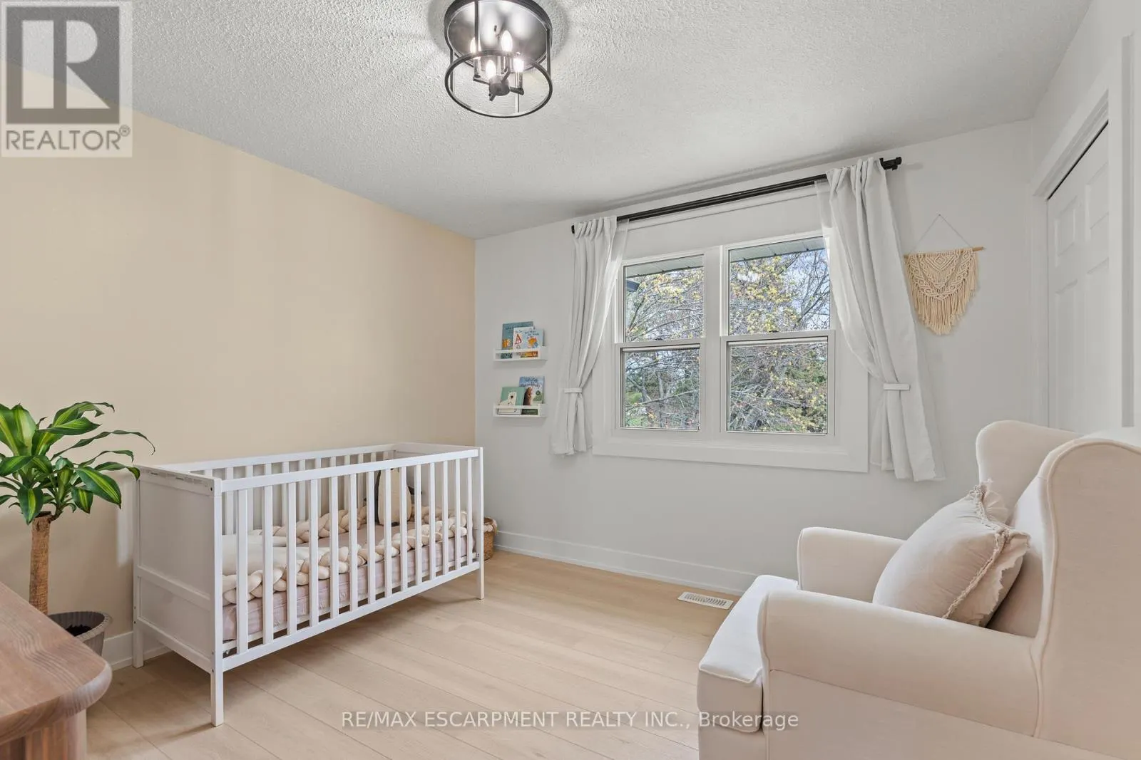 5090 BLACKHEATH ROAD