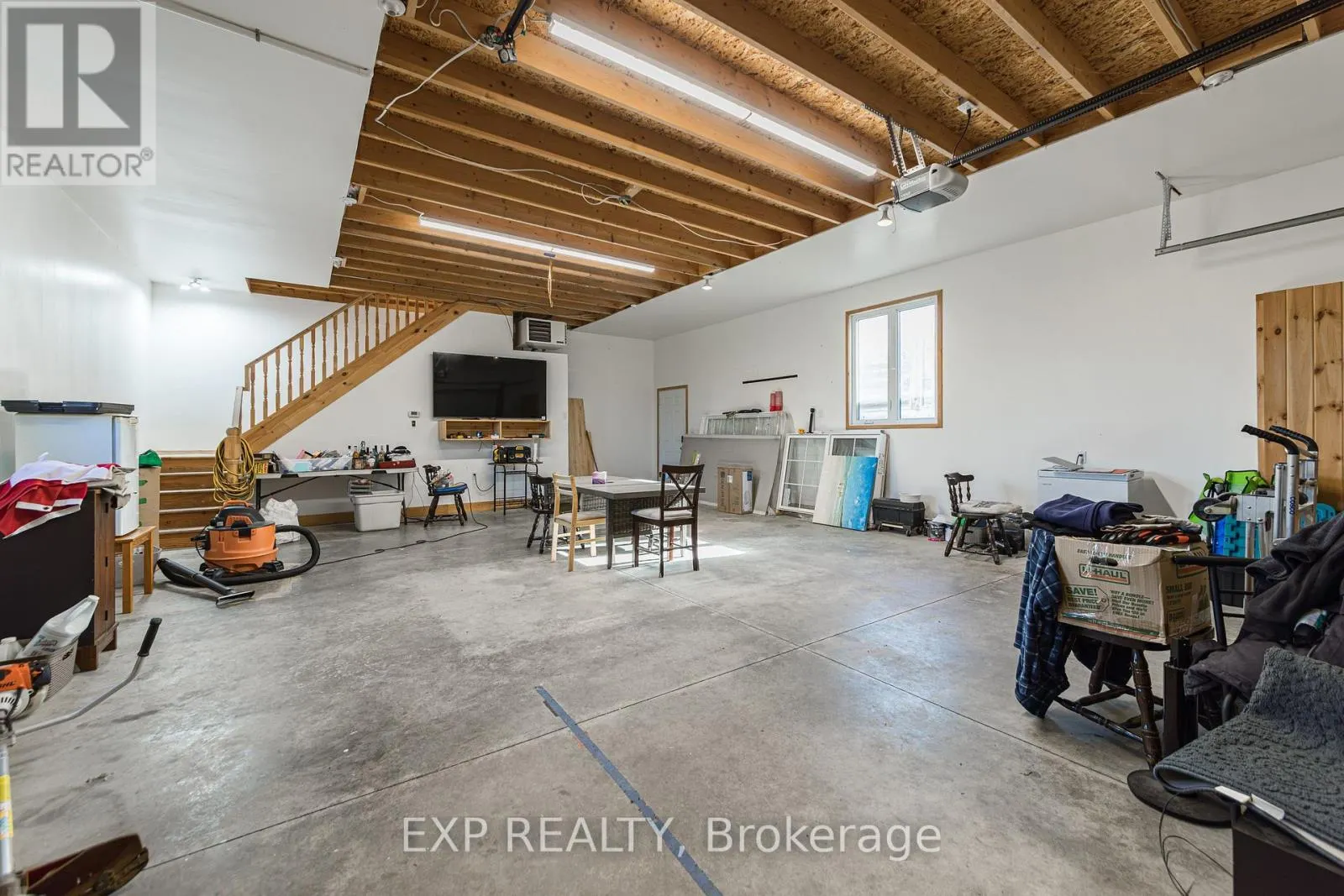 841 ROCK ROAD