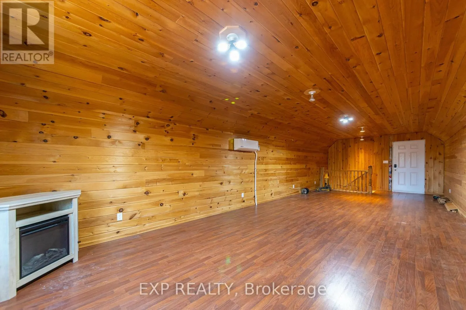 841 ROCK ROAD