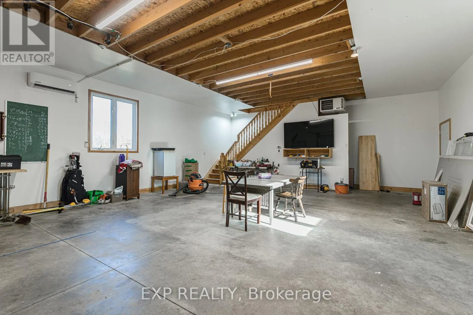 841 ROCK ROAD