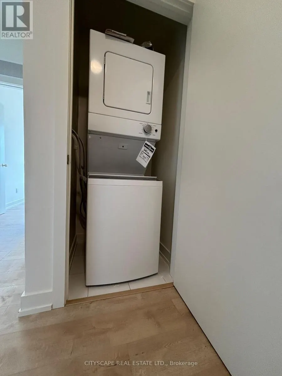 304A - 16 MELBOURNE AVENUE