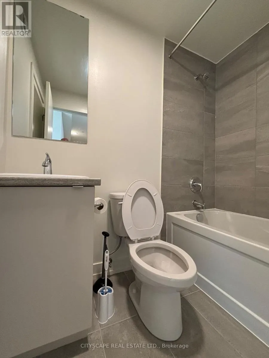 304A - 16 MELBOURNE AVENUE