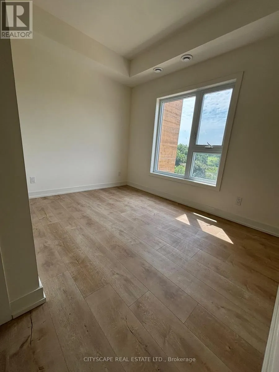 304A - 16 MELBOURNE AVENUE