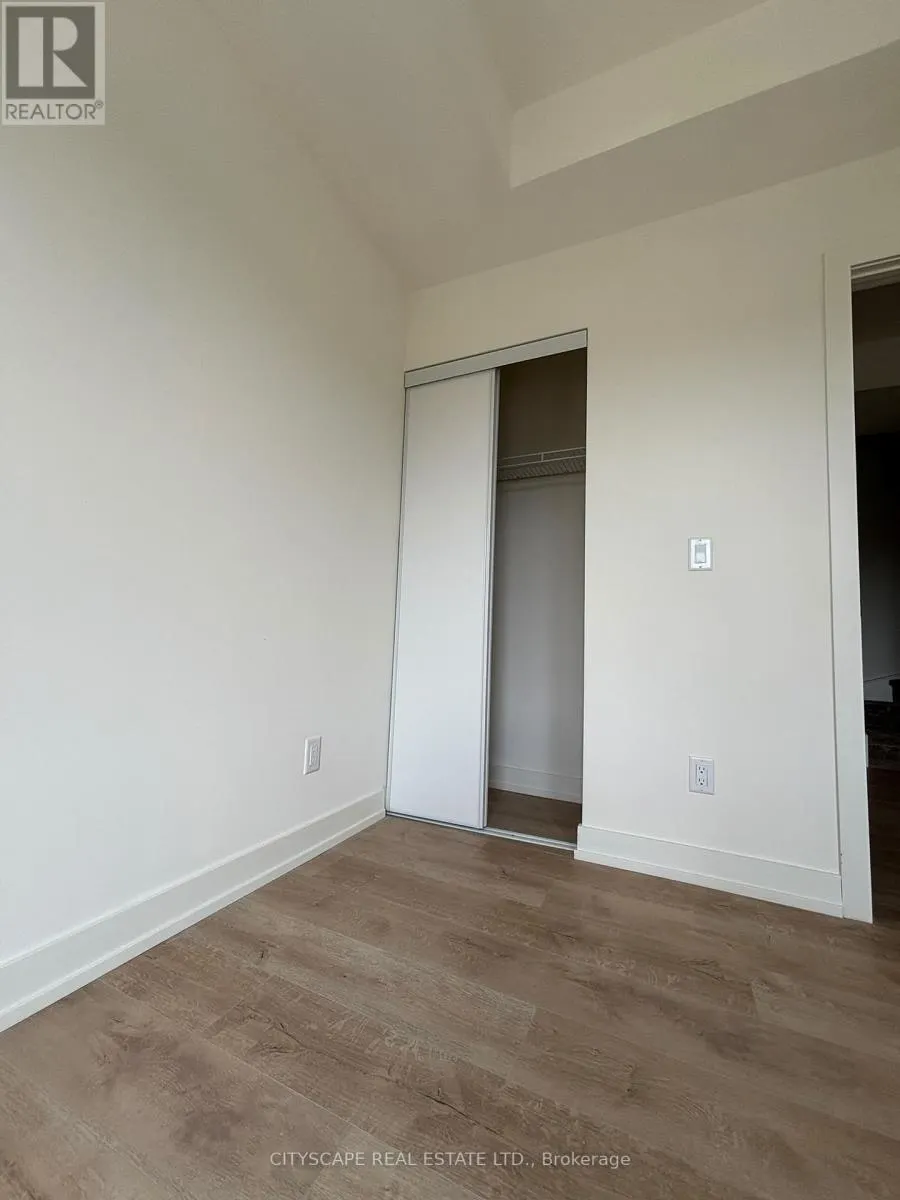 304A - 16 MELBOURNE AVENUE