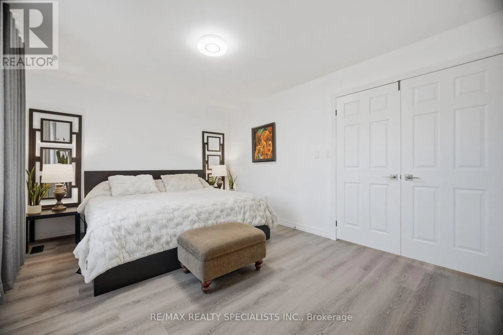 306 MONTREAL CIRCLE