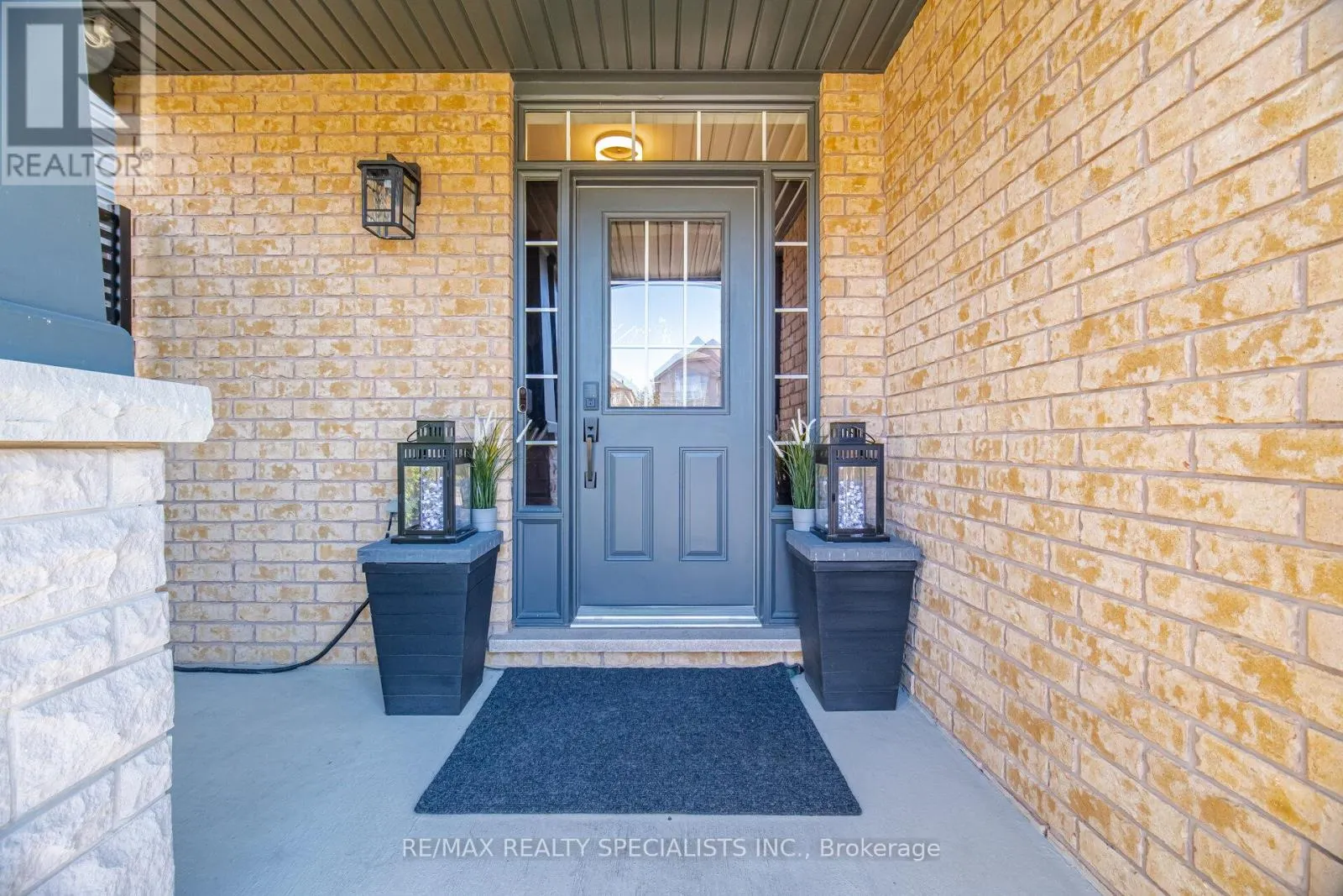 306 MONTREAL CIRCLE