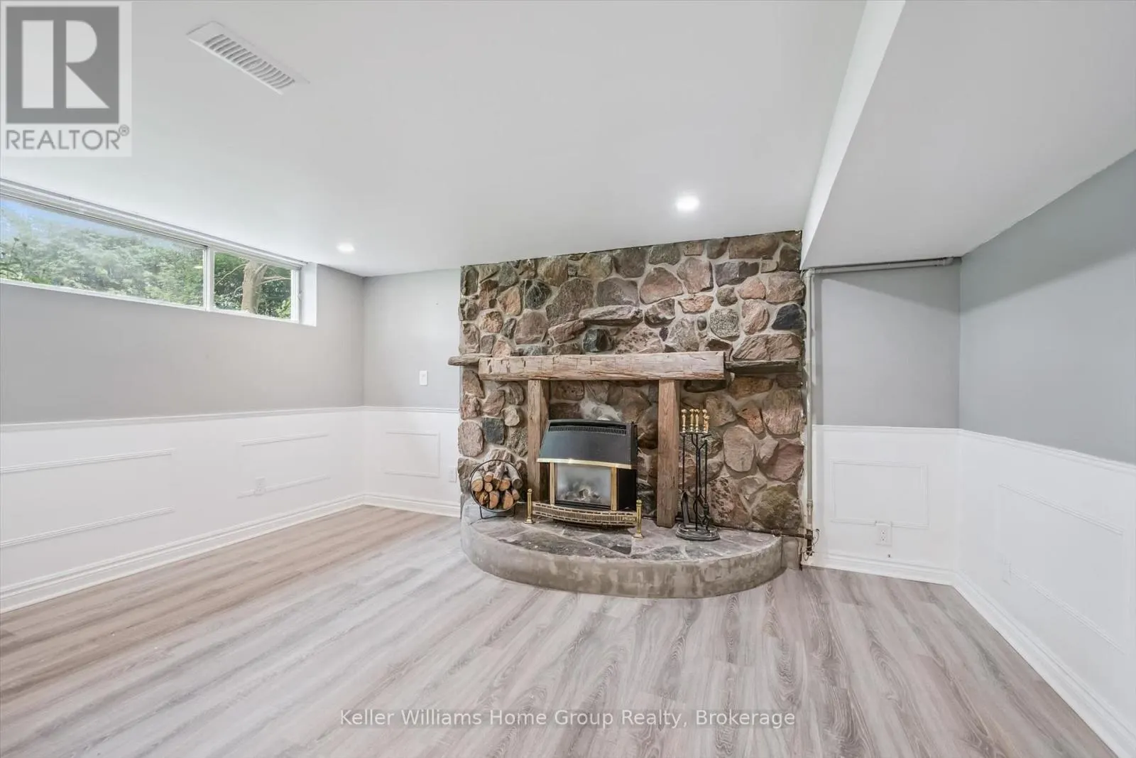 7988 WELLINGTON ROAD 12