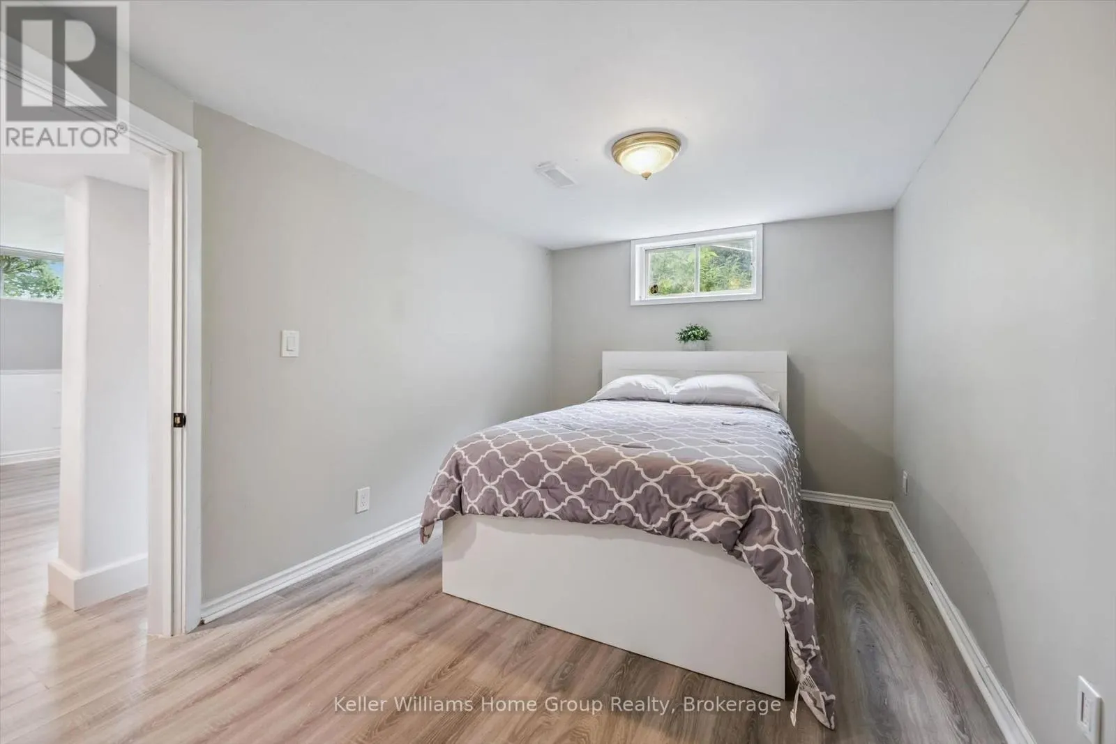 7988 WELLINGTON ROAD 12