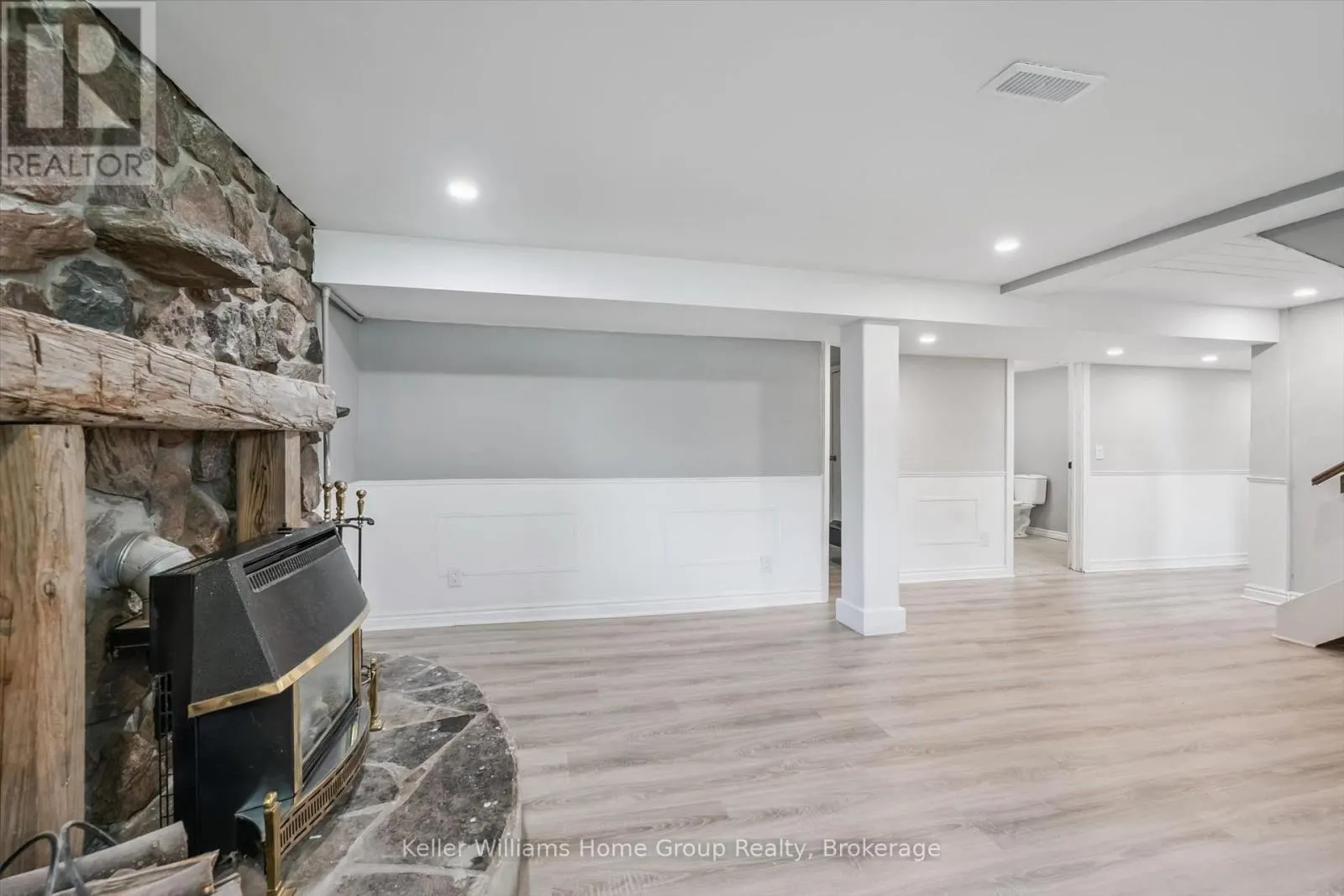 7988 WELLINGTON ROAD 12