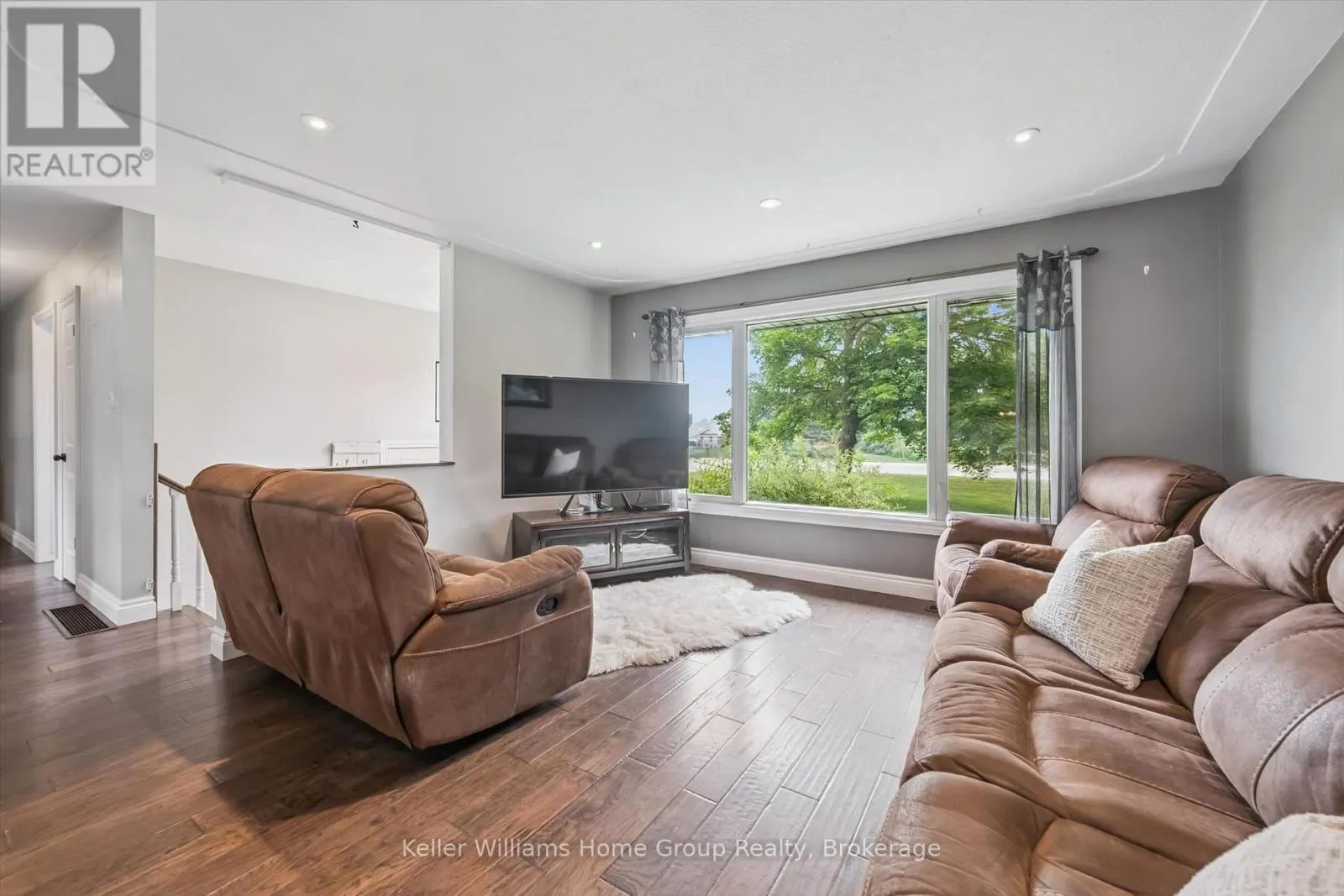 7988 WELLINGTON ROAD 12