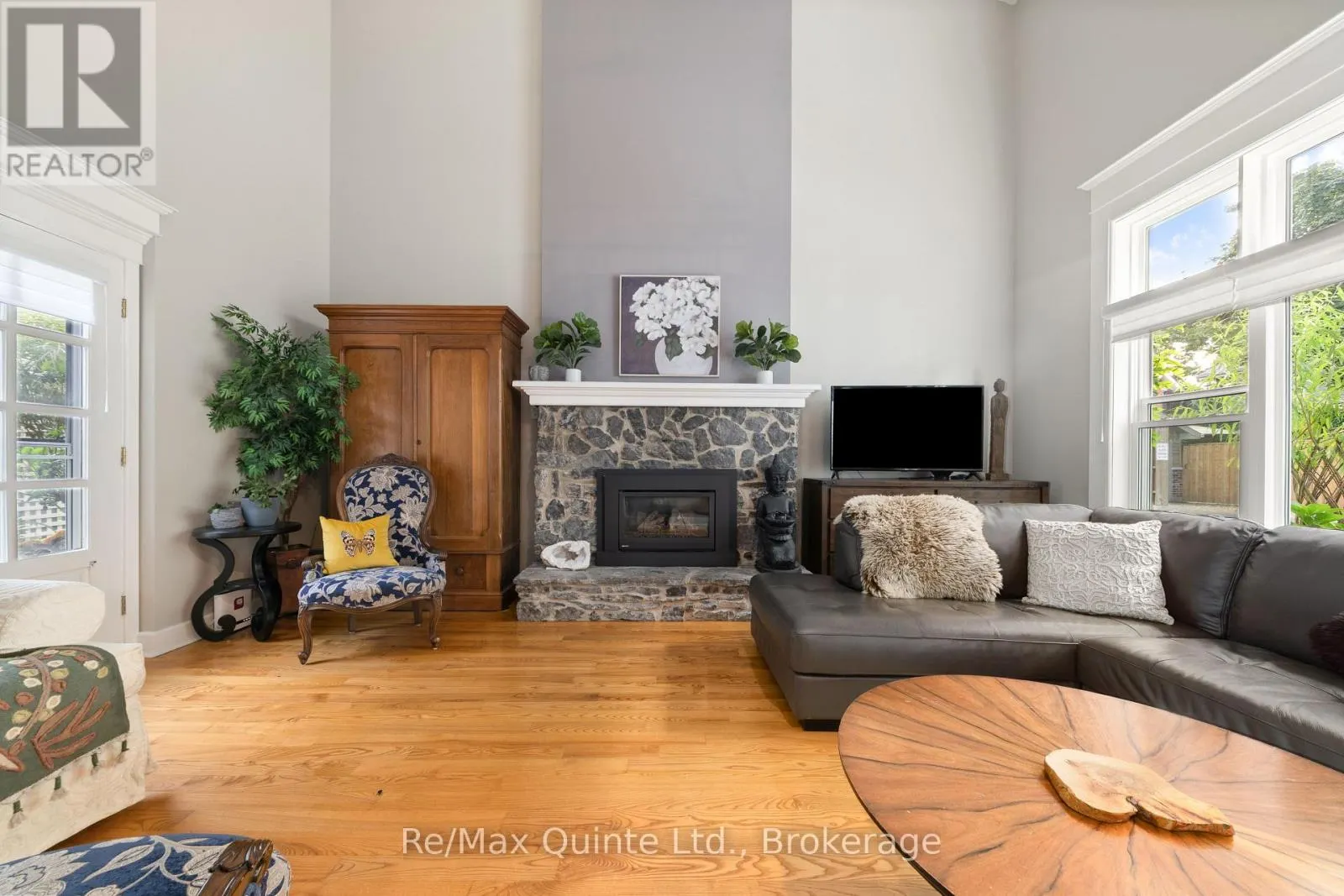 5 - 99 BRIDGE STREET E #5