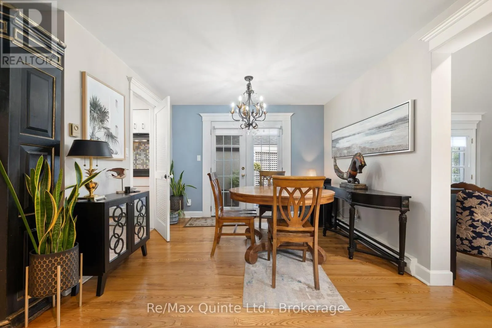 5 - 99 BRIDGE STREET E #5