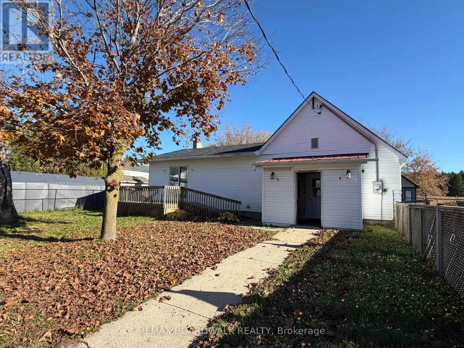 2415 DU LAC ROAD