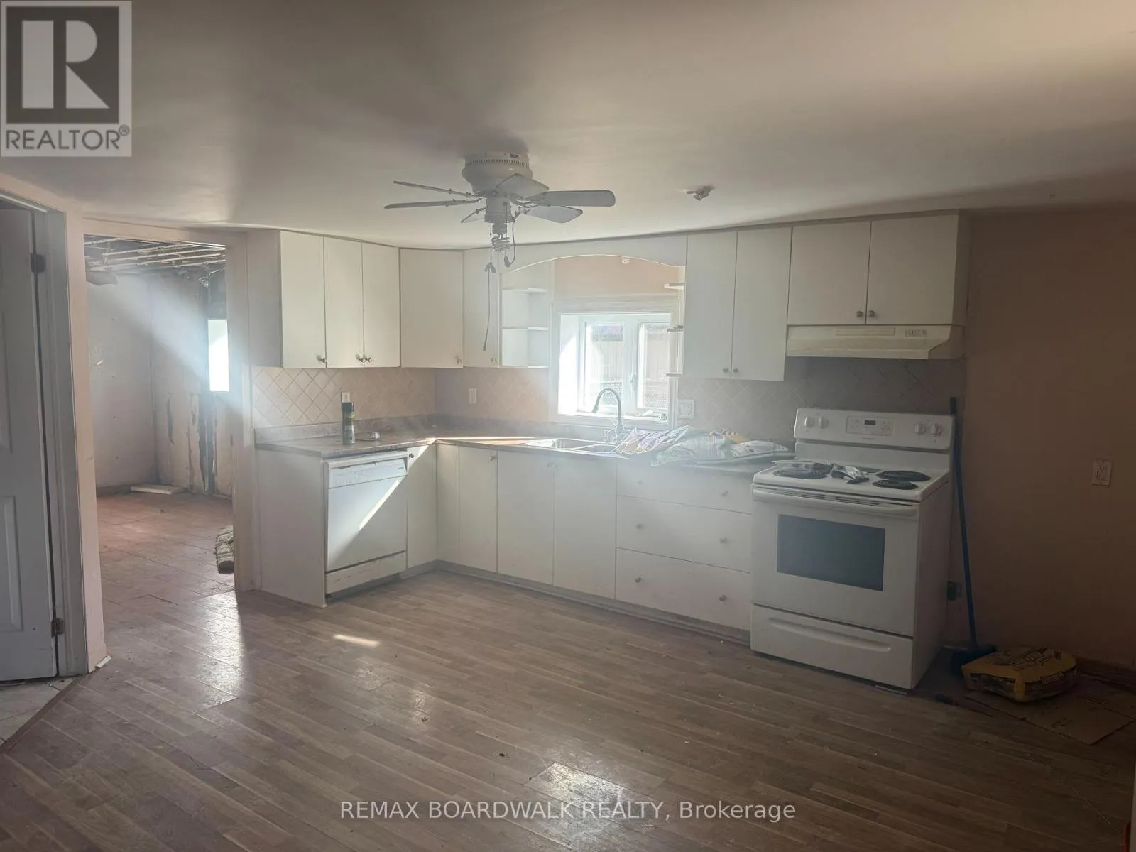 2415 DU LAC ROAD