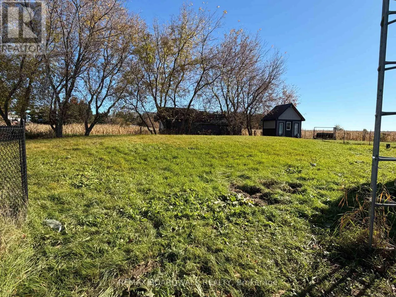 2415 DU LAC ROAD