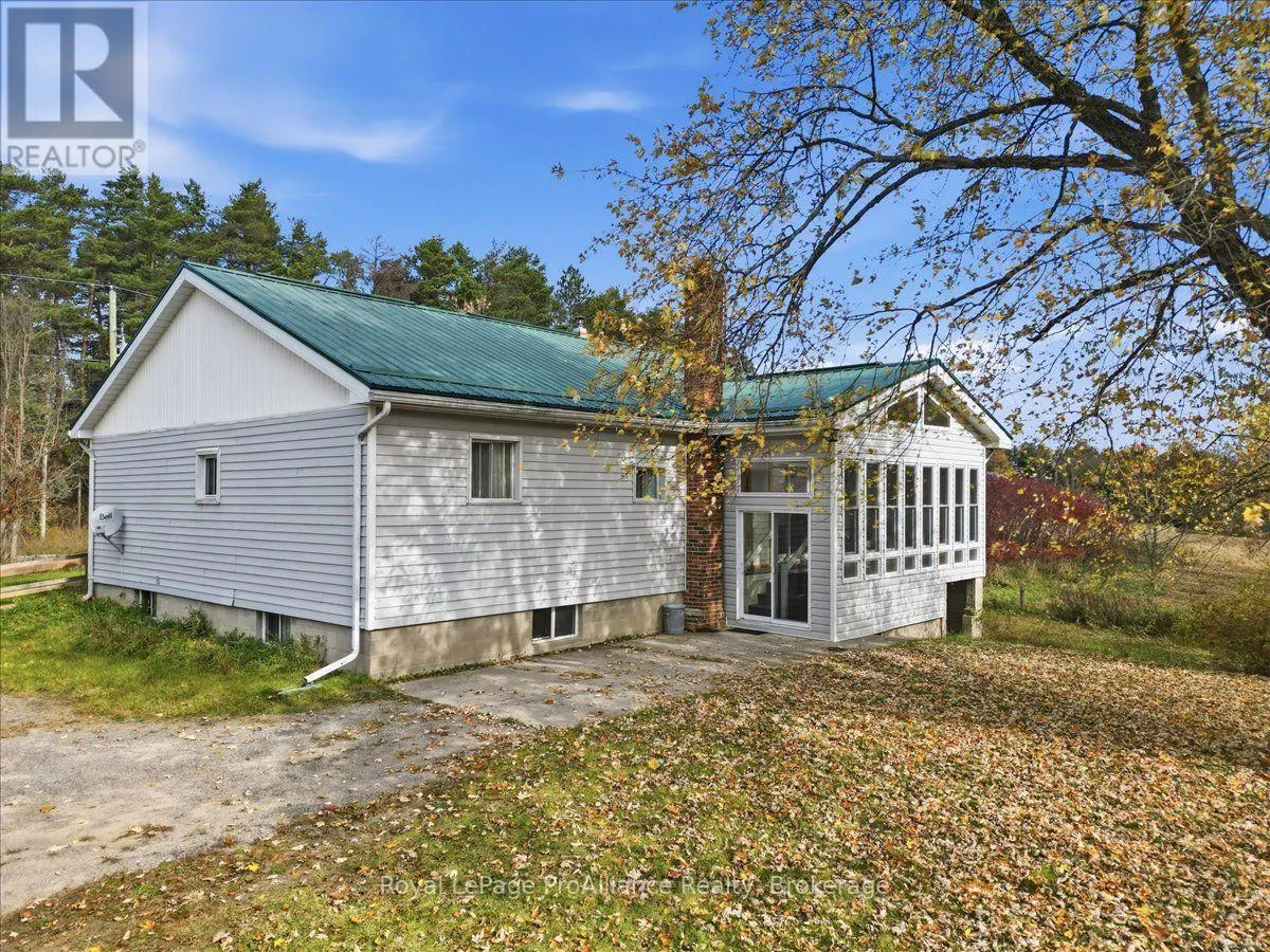 2096 HOLLOWVIEW ROAD