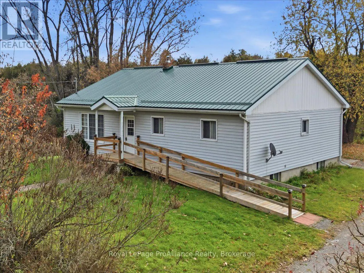 2096 HOLLOWVIEW ROAD