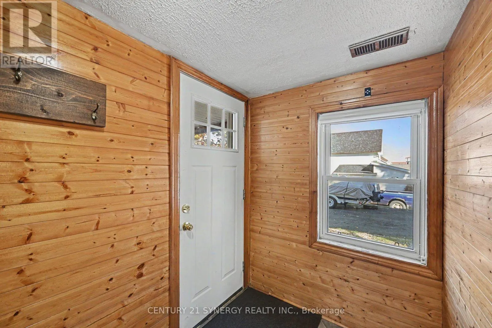 105 NEILSON STREET