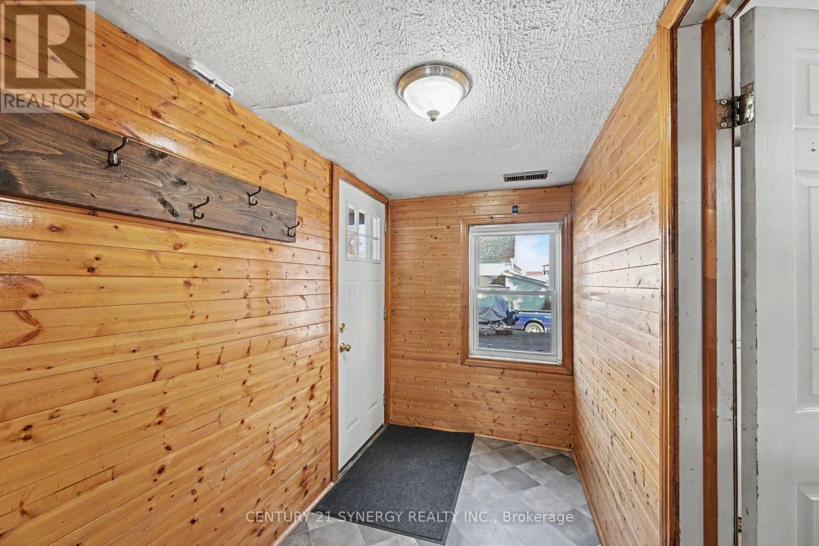 105 NEILSON STREET