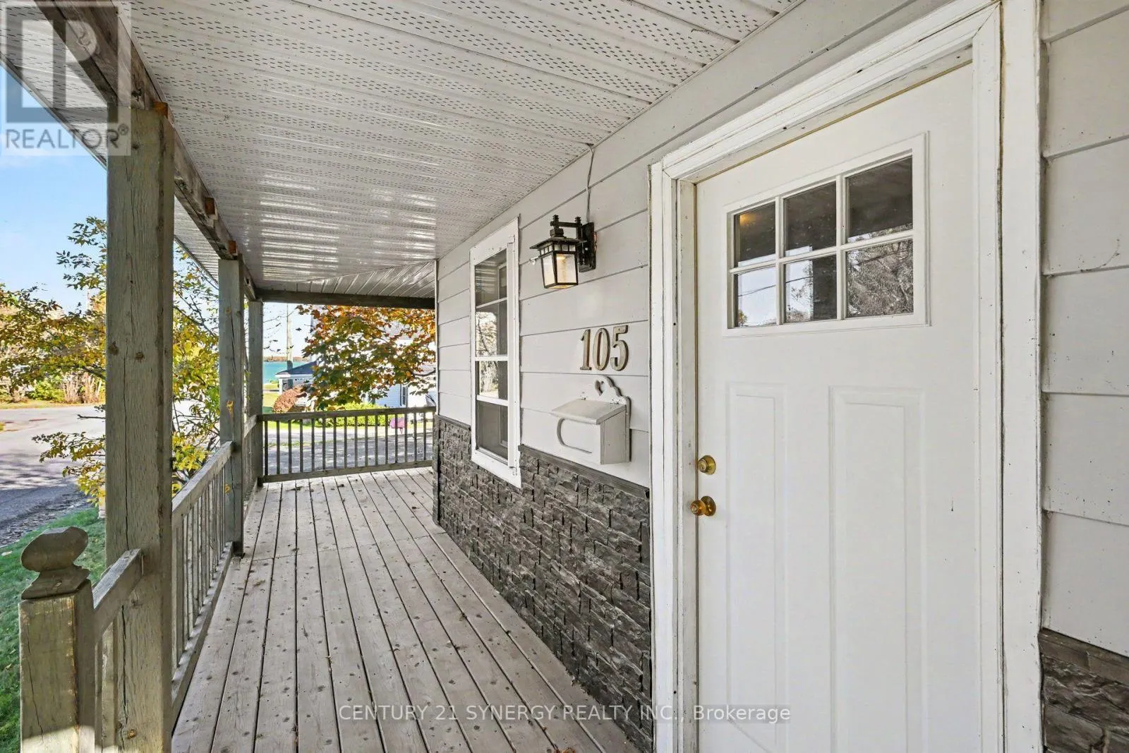 105 NEILSON STREET