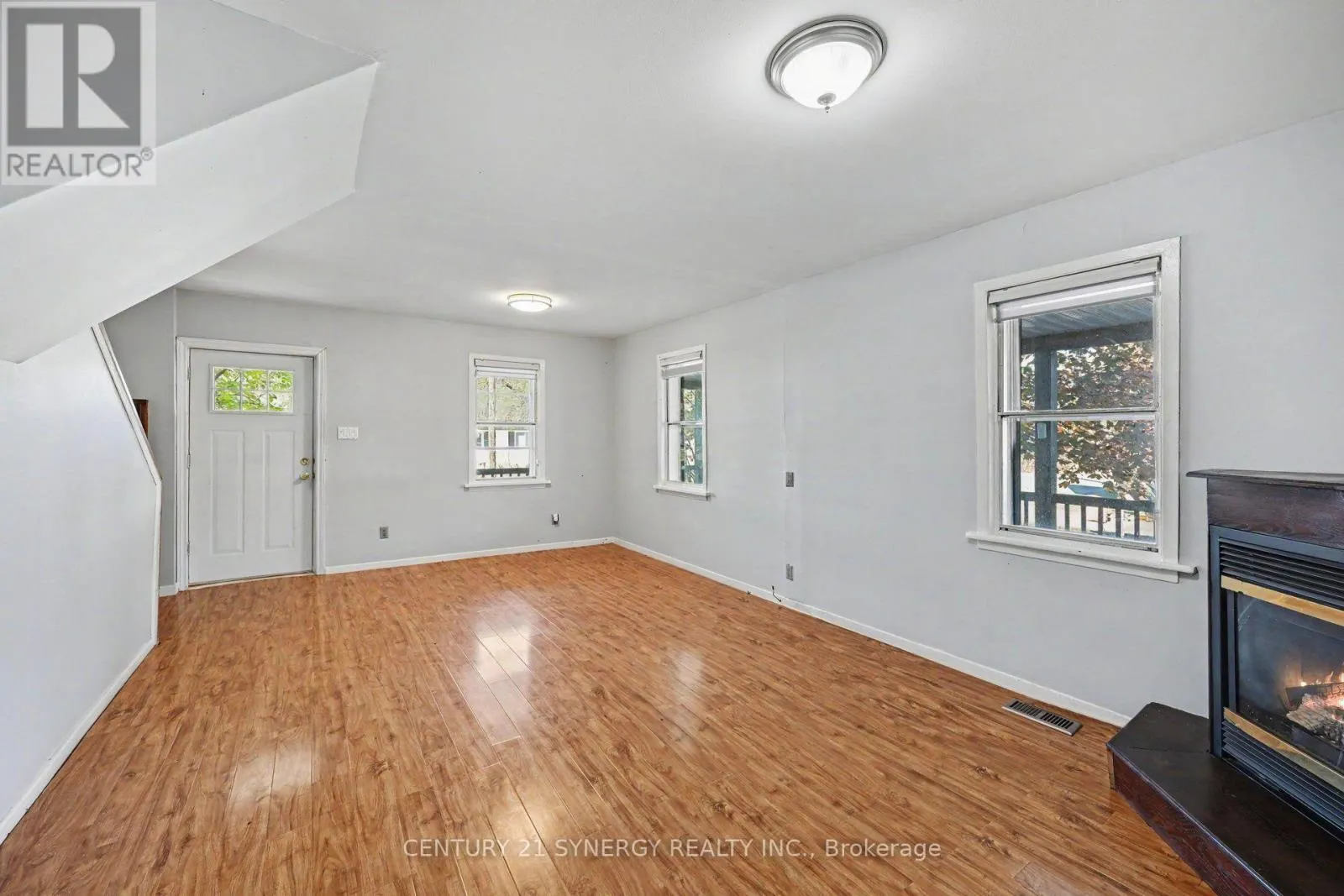 105 NEILSON STREET
