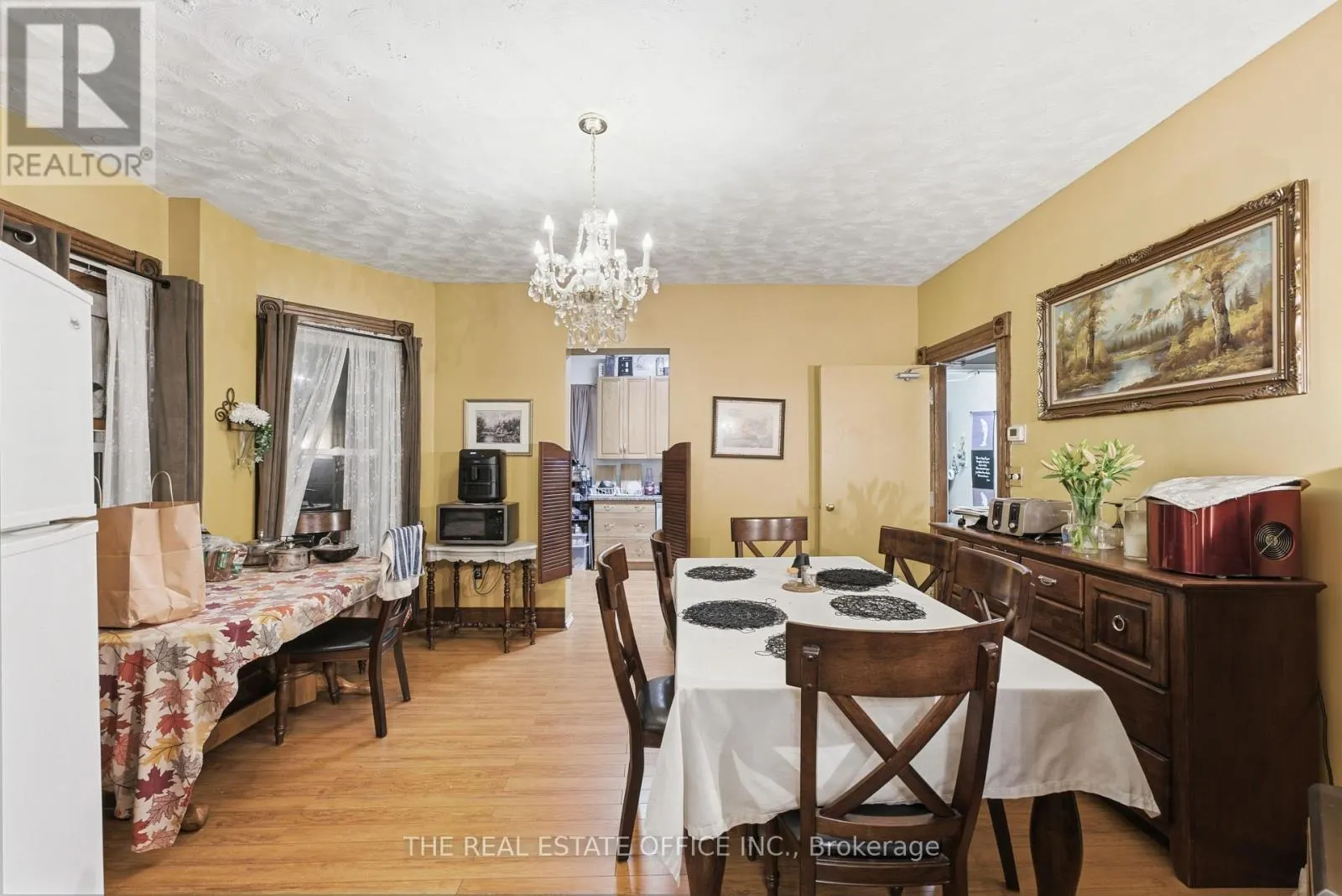 4327 SIMCOE STREET