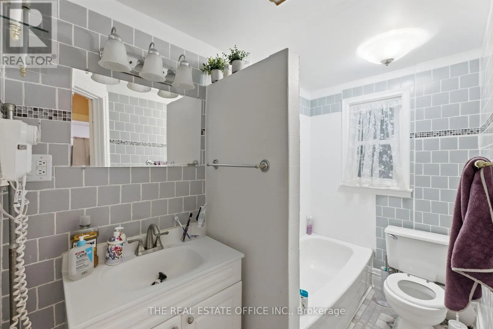 4327 SIMCOE STREET