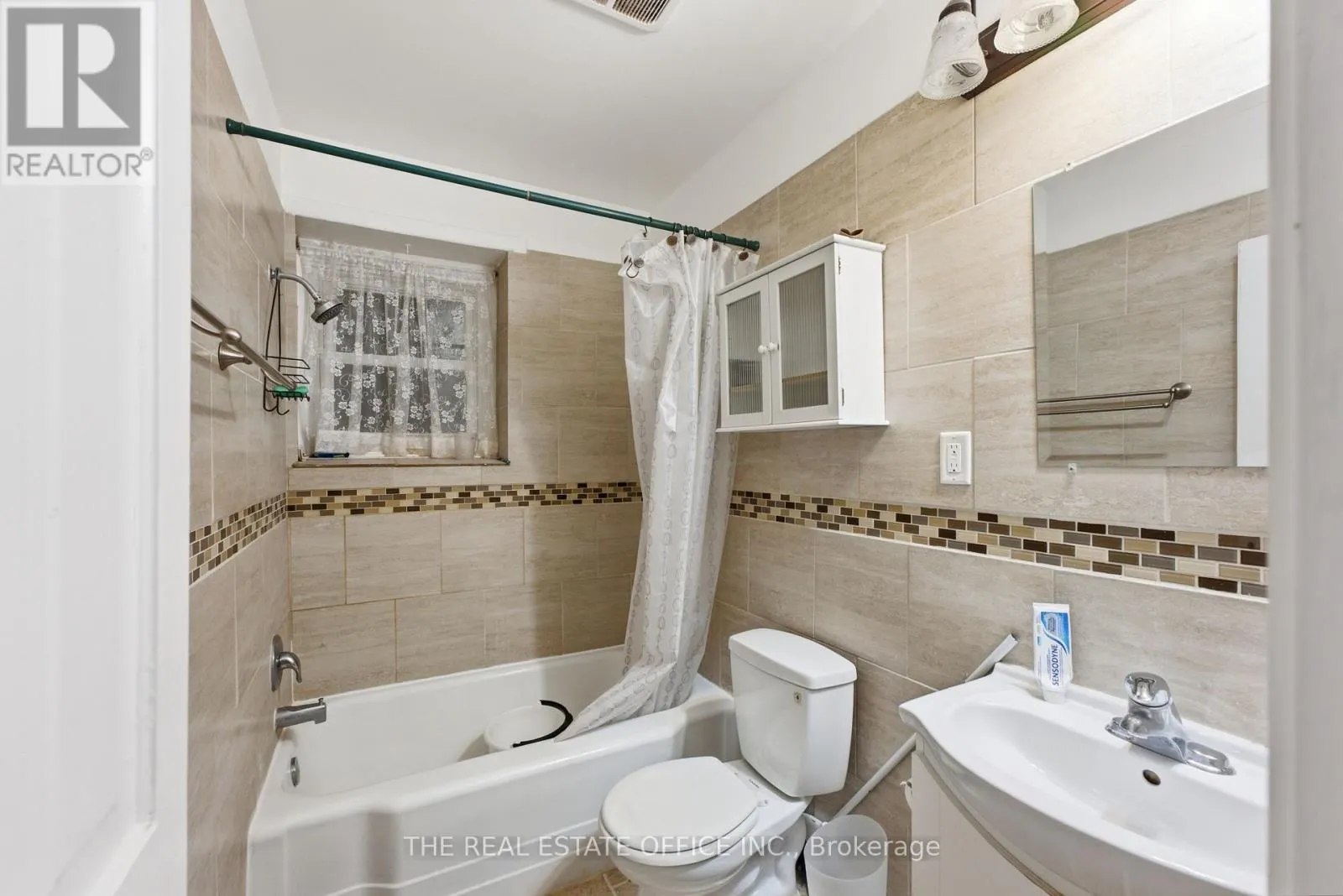 4327 SIMCOE STREET